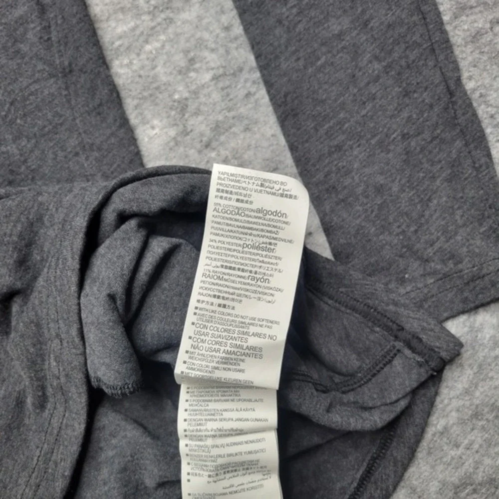 New Under Armour Women Hoodie Small Grey‎ Pockets Pullover Loose Heatgear Thin - Picture 11 of 11